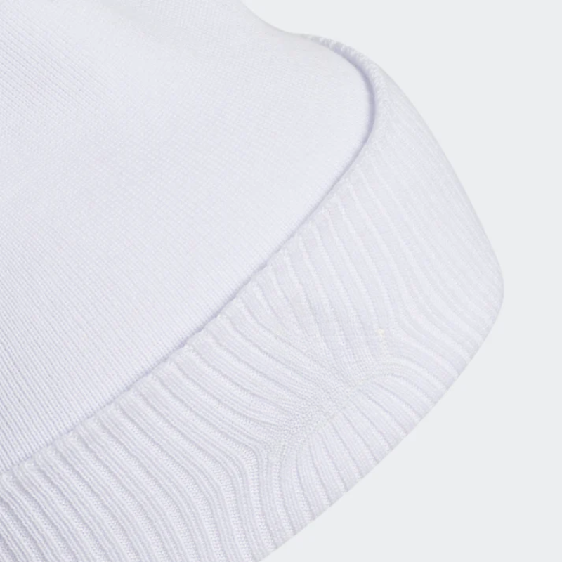 Customized Pom Pom Knit